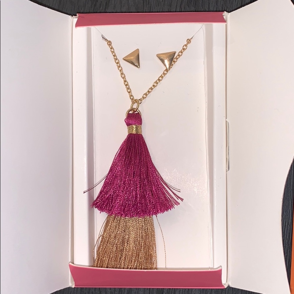 LILY SKY DESIGN TASSEL NECKLACE & EARRING SET